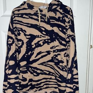 adika hoodie